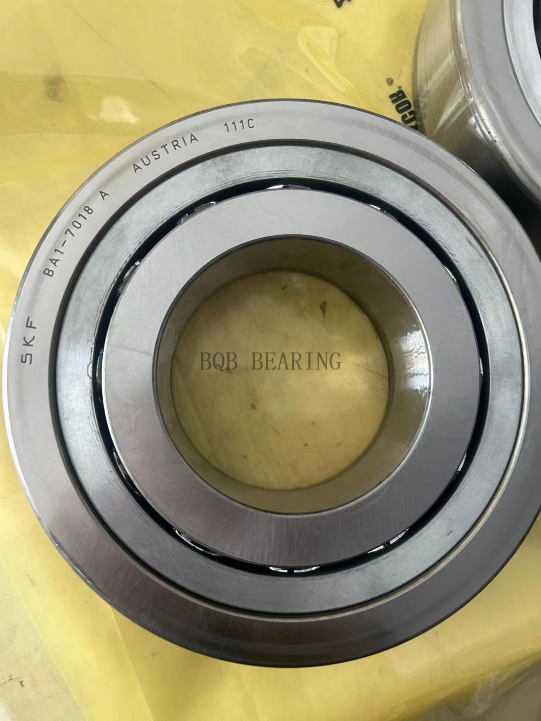 Precision angular contact ball bearings BAQ-7122C BA1-0026 BA1-7018 A